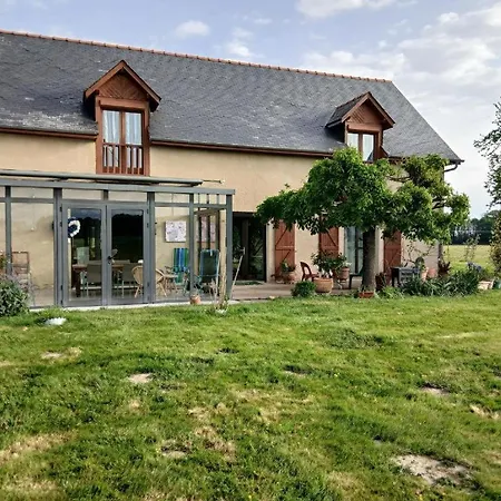 Chez Aline Et Michel Homestay *