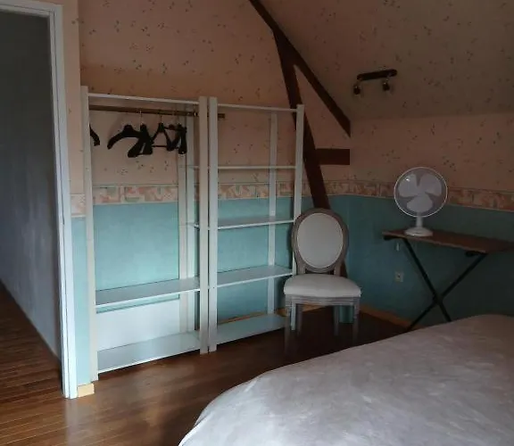 Chez Aline Et Michel ホームステイ